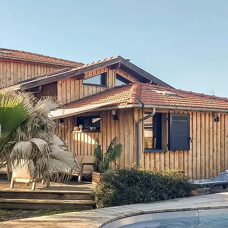 Superbe Maison Avec Piscine Hébergement de vacances Andernos-les-Bains